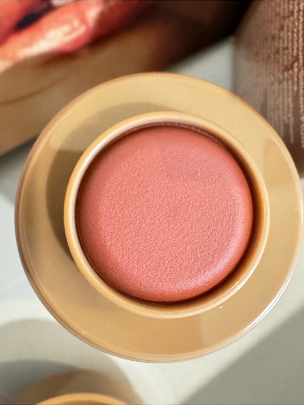 SOLD OUT❣️ RHODE POCKET BLUSH IN SHADE TAN LINE